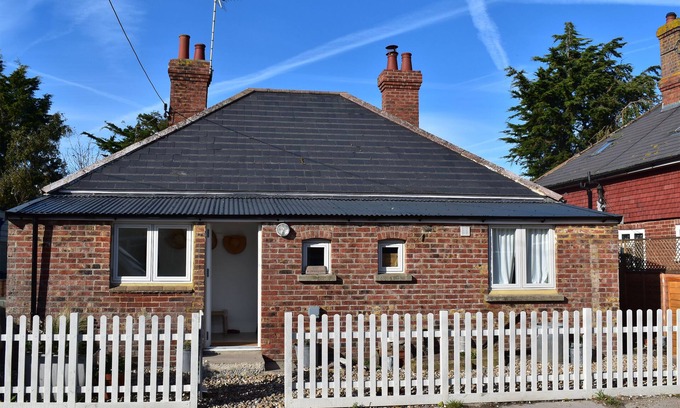 Rye Harbour Casa | Seaside Retreat only minutes from Rye Harbour nature reserve