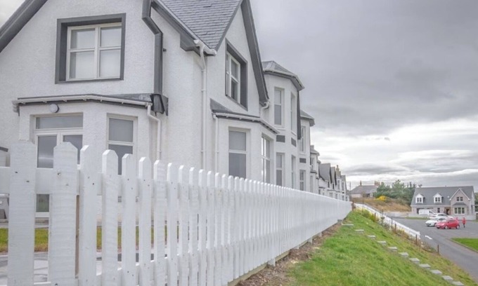 Banff Casa | SEASIDE SELF CATERING HOLIDAY TOWNHOUSE WITH EXCELLENT SEA VIEWS