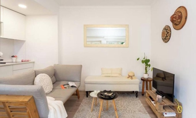 Estoril Apartamento | Seaside Serenity in Estoril