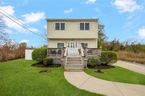 Warwick Casa | Seaside Serenity - Ocean view bliss near beach