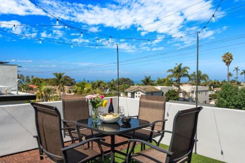 Beach Barber Tract Casa | Seaside Spiral