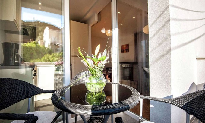 Lapad Apartamento | Apartamento de lujo con balcón privado.