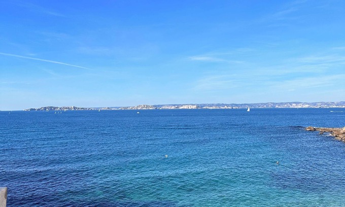 Montredon Casa | Seaside town house, quiet and bright