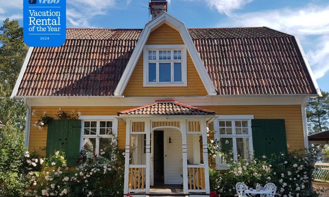 Vaxholm Casa | Terreno de mar, muelle propio con sauna. Carente de transparencia. Cerca de Estocolmo. 12 camas