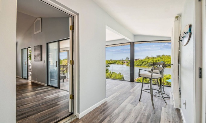 Oldsmar Casa | Seaside Waterfront Retreat w/ Boat Dock