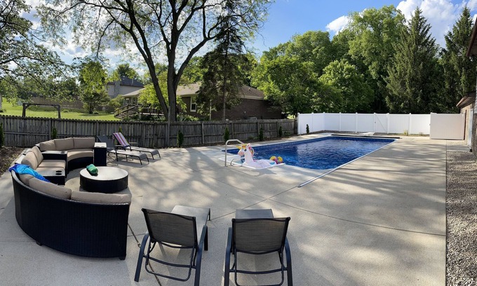 Acton Casa | Seasonal Pool and Indoor Spa Paradise