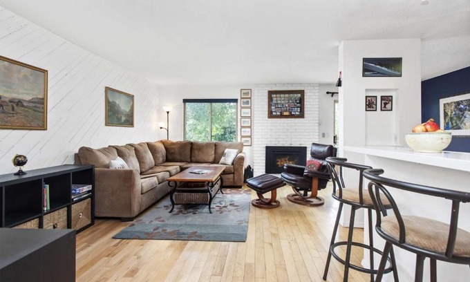 Snowmass Village Casa | Seasons Four #145