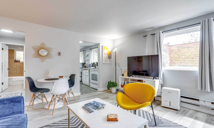 Old Ballard Apartamento | Seattle Garden Apt: Walk to Water & Amenities!