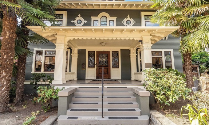 Broadway Casa | Seattle Gaslight Inn