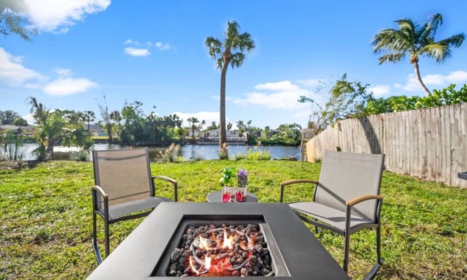 Naples Park Cabaña | SeaTurtle Cottage unit 2