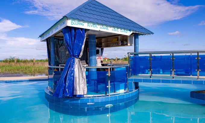 Bakau Apartamento | Seaview 1-bed Suite on Cape Point Beach, Bakau