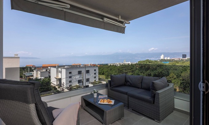 Sodici Apartamento | Seaview Apartment Kostrena Two, Kostrena, Croatia