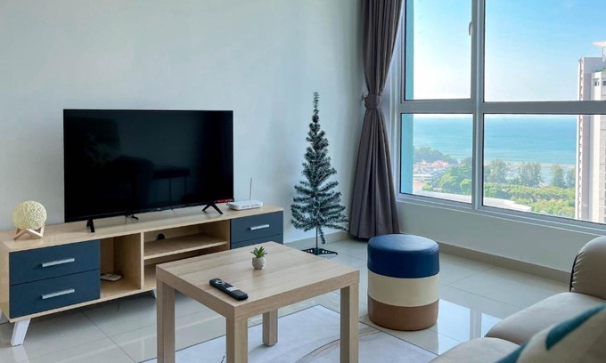 Seri Tanjung Pinang Casa | Seaview Beautiful Rooms