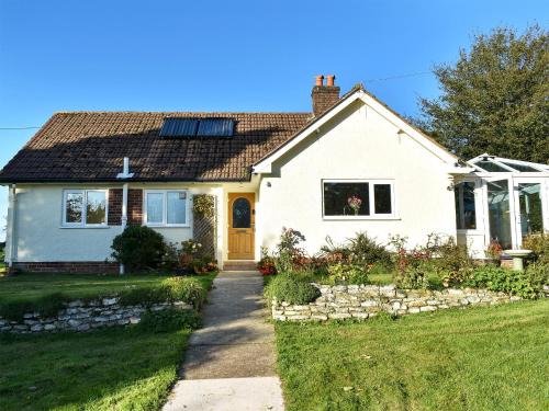 Axminster Casa | Seaview Bungalow