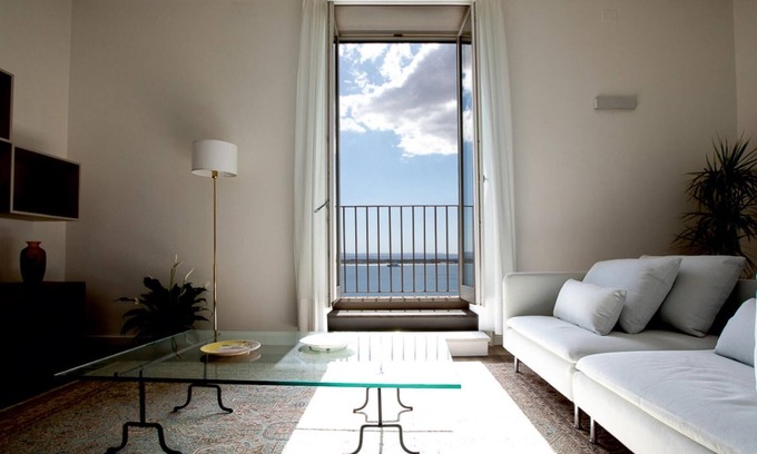 Ortigia Apartamento | Seaview Design Home in Ortigia 21 by Wonderful Italy