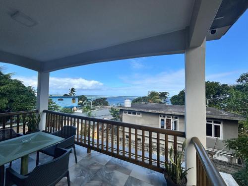 Baie du Cap Apartamento | Seaview escape - modern & cozy