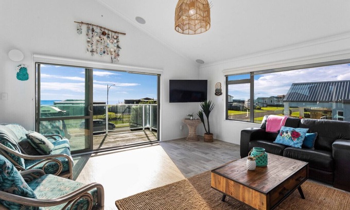 Waiotahi Casa | Seaview Oasis