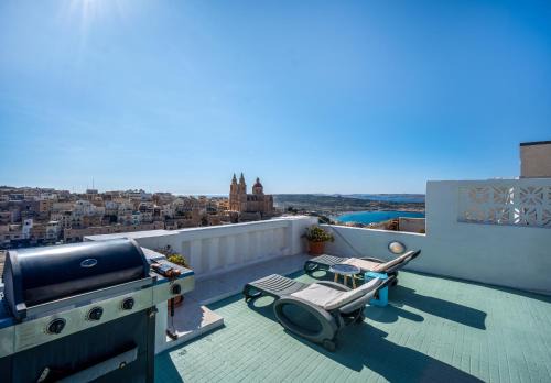 Mellieħa Heights Casa | Seaview Rooftop, 3 bed, 2 bath