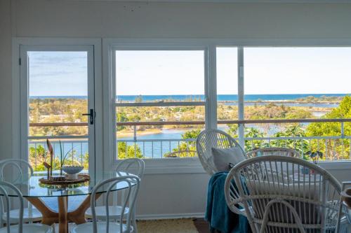East Ballina Apartamento | 'SEAVIEW' - Stunning Coastal Views, Opposite Shaws Bay, Pet Friendly, Sleeps 4