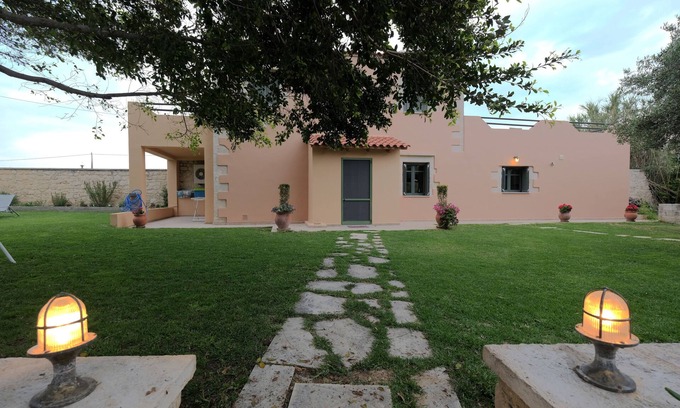 Filaki Villa | Seaview Villa Tradicional Entre los olivos a 500 metros de la playa de arena