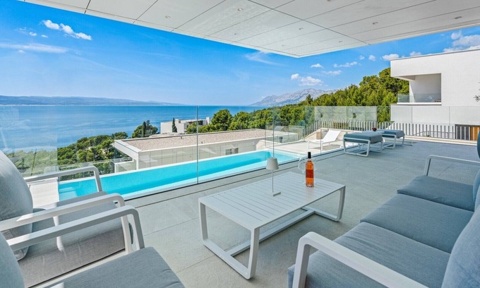 Brela Villa | Seaview villa with Wellness, Dreams Of Dalmatia I
