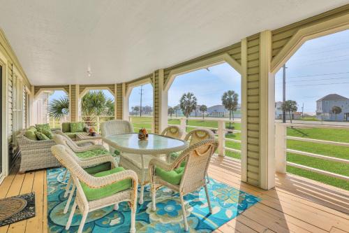 Indian Beach Casa | Seawall Delight