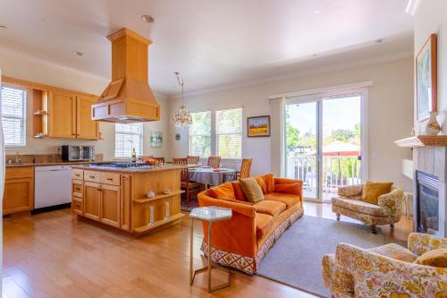 Graton Casa | Sebastopol Hot Tub BBQ Nature & Family Fun