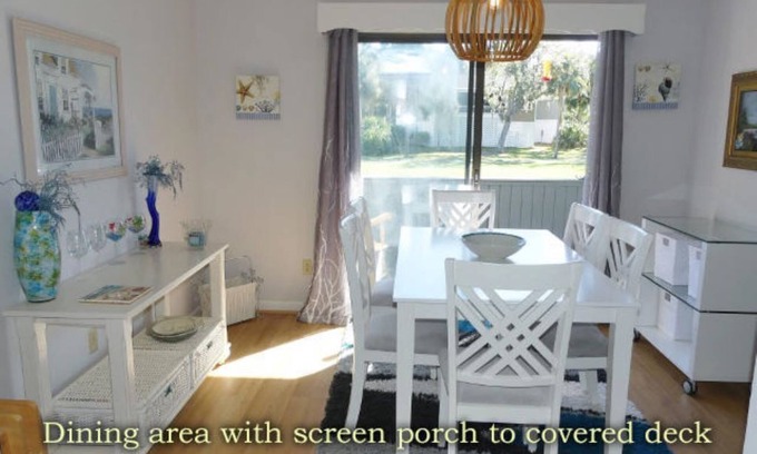 Ocean Ridge Condominio | Secluded 2 bed 2 bath condo in gated resort community.