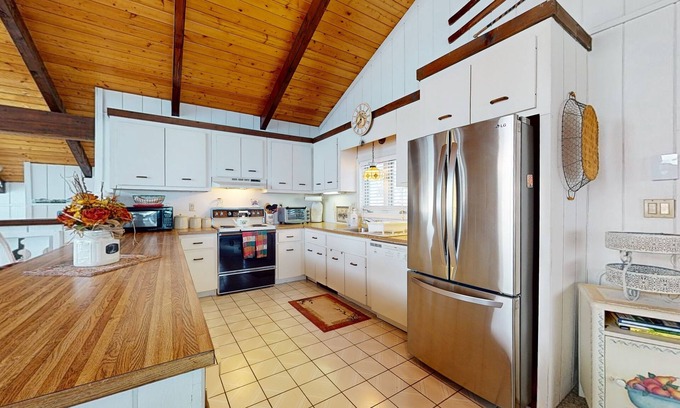 Bartlett Casa | Secluded 2-story home with wood fireplace, deck, grill, fast WiFi, & streaming