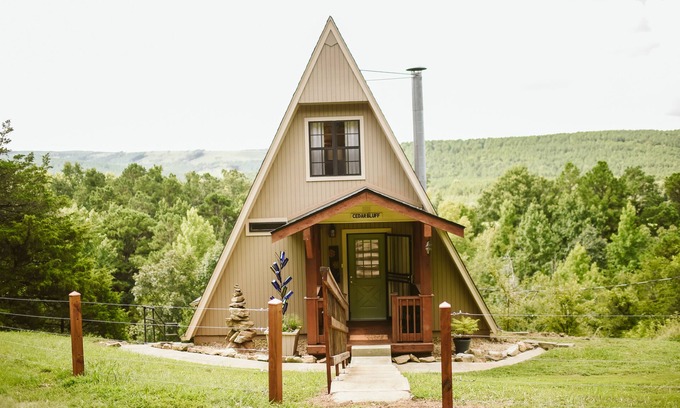 Centerville Cabina | Secluded A-Frame Cabin in the Tri-Peak Area of The Natural State