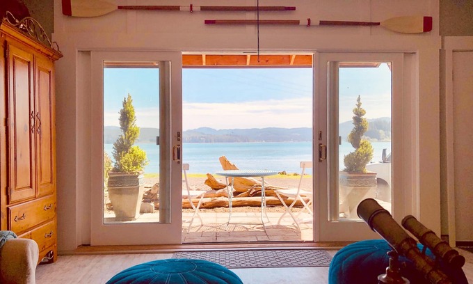 Waldport Cabina | Casa de huéspedes frente al mar con hoguera, cocina al aire libre, spa, playas privadas y más.