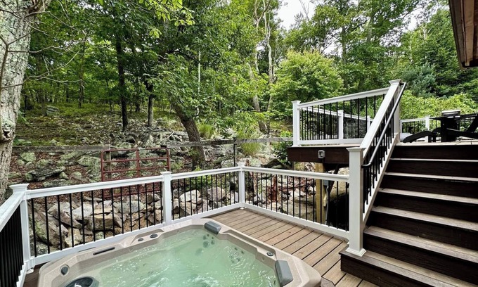 Kabletown Cabina | Secluded Cabin a Stone's Throw From the A.T.!