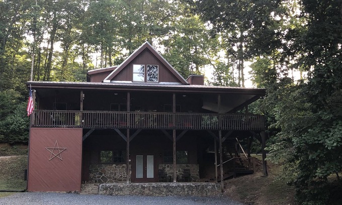 Robbinsville Casa | Hermosa cabaña en Mountain Cove