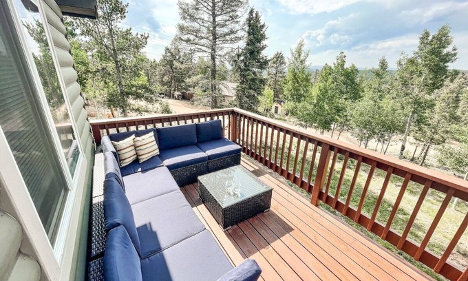 Florissant Casa | Secluded Cabin | fishing/hiking/relaxing/fireplace