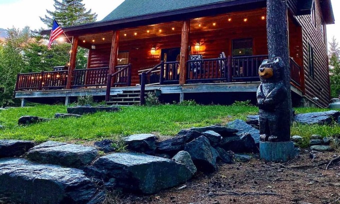 Greenville Cabina | Secluded Cabin In the Maine Woods