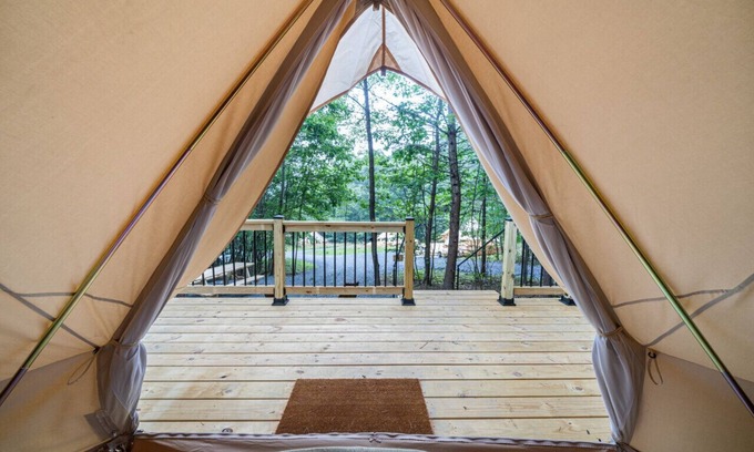Great Cacapon Alquiler De RV | Secluded Canvas Tent Nestled in the Trees