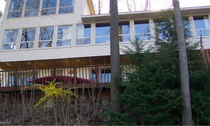 Finesville Casa | Secluded Chalet Waterfront Pohatcong 1 hr to NYC
