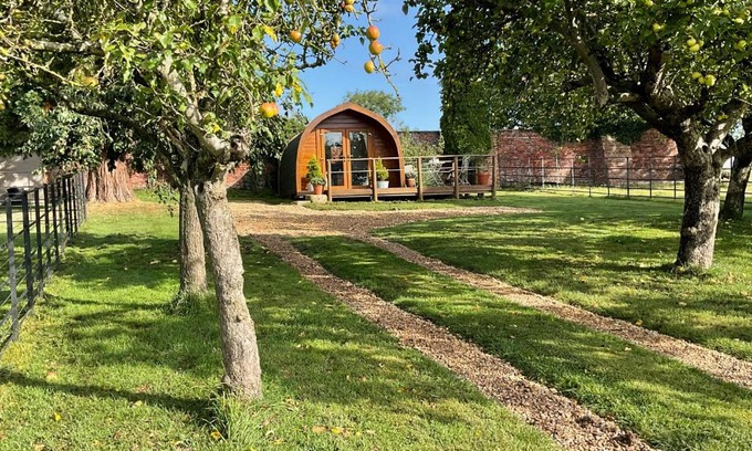 Shrewsbury Otro | Secluded Cosy Luxury Pod