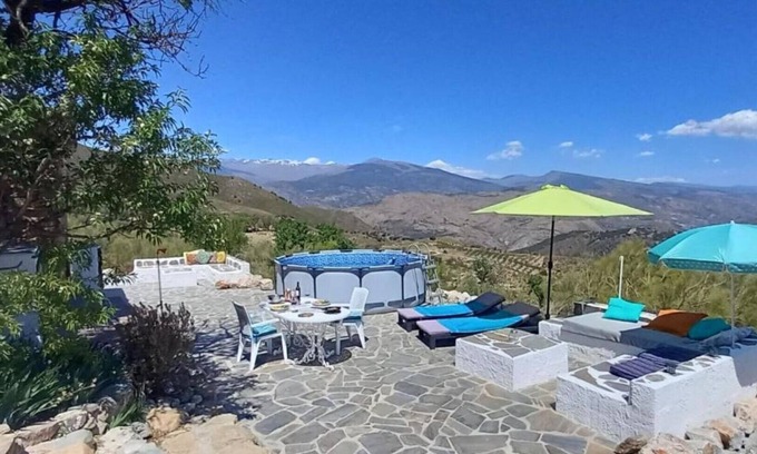 Orgiva Casa | Secluded cottage in the heart of the Alpujarra