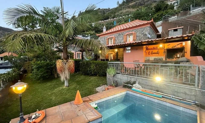 Tabua Casa | Secluded cottage w pool, oceanside and mountain view, 3BR, 3BA
