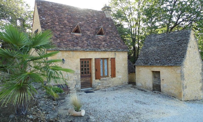 Sarlat-la-Caneda Cabaña | Casa aislada con vistas a Sarlat, cerca del centro, jardín y todas las comodidades.