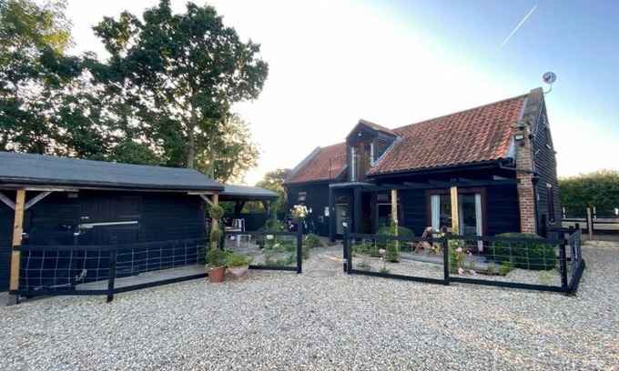 Foxley Casa | Secluded Countryside Retreat. Pet Friendly stays at The Old Workhouse Paddocks