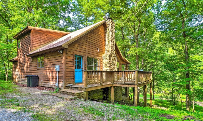 Newnata Cabina | Secluded Creekside Cabin w/ Kayaks Provided