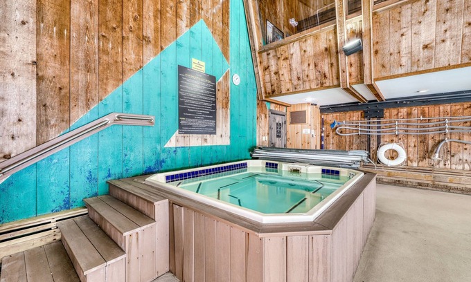 Wilmington Casa | Secluded dog-friendly home with two living rooms, chef's kitchen, smart TVs, W/D