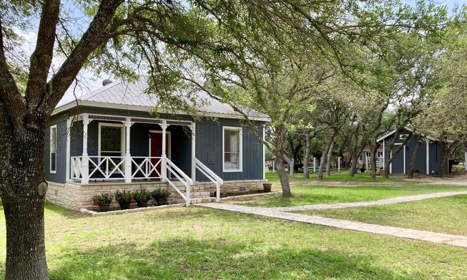 Driftwood Casa | Secluded Farm in the Heart of Driftwood