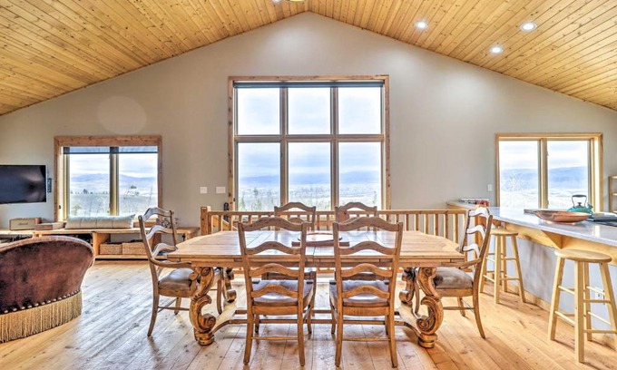 Granby Casa | Secluded Granby Mtn Cabin 75 Acres and Views