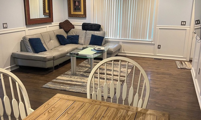 Center Moriches Casa | Secluded home with cottage