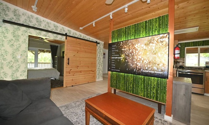 Leilani Estates Casa | Secluded house, Opening special!