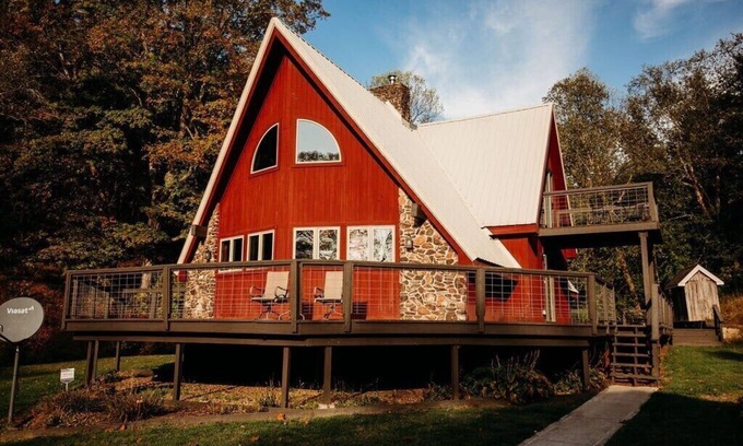 Logan Cabina | Secluded Luxury A-frame, Stone Wood Burning Fireplace, Hot Tub, Foosball & Views