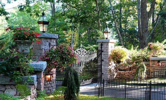 Hulls Cove Casa | Secluded luxury oceanfront home in Bar Harbor with views of Acadia National Park